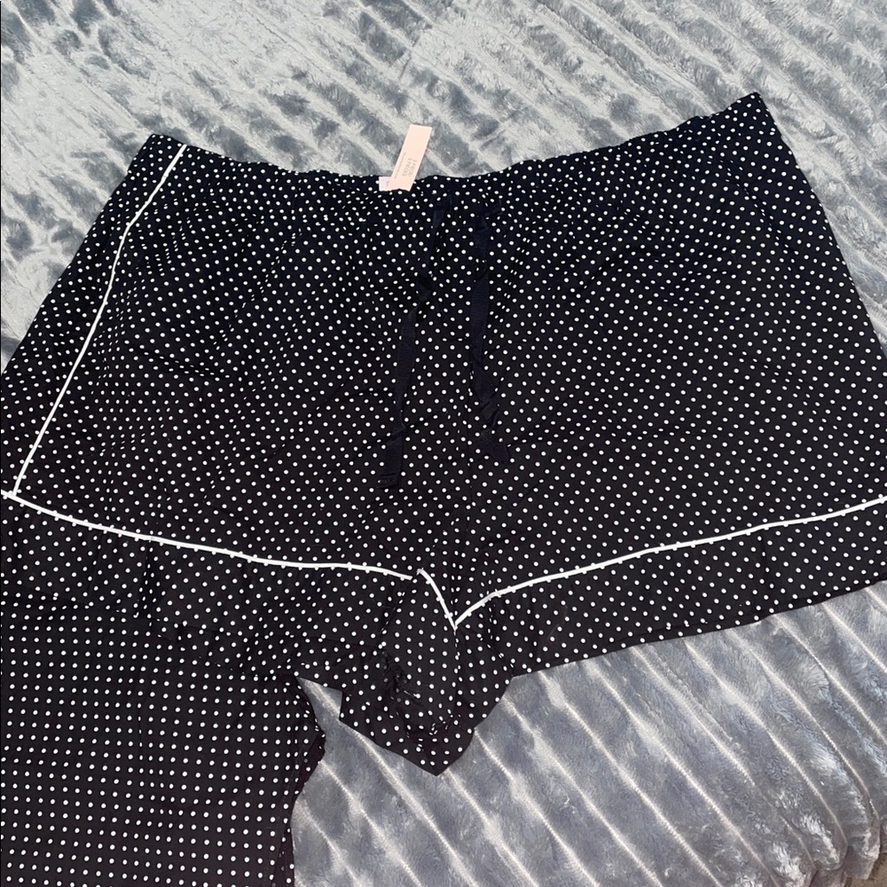NWT Victorias Secret Black Polka Dot Button up Shirt & Shorts Pajama set PJ XXL - Picture 4 of 11